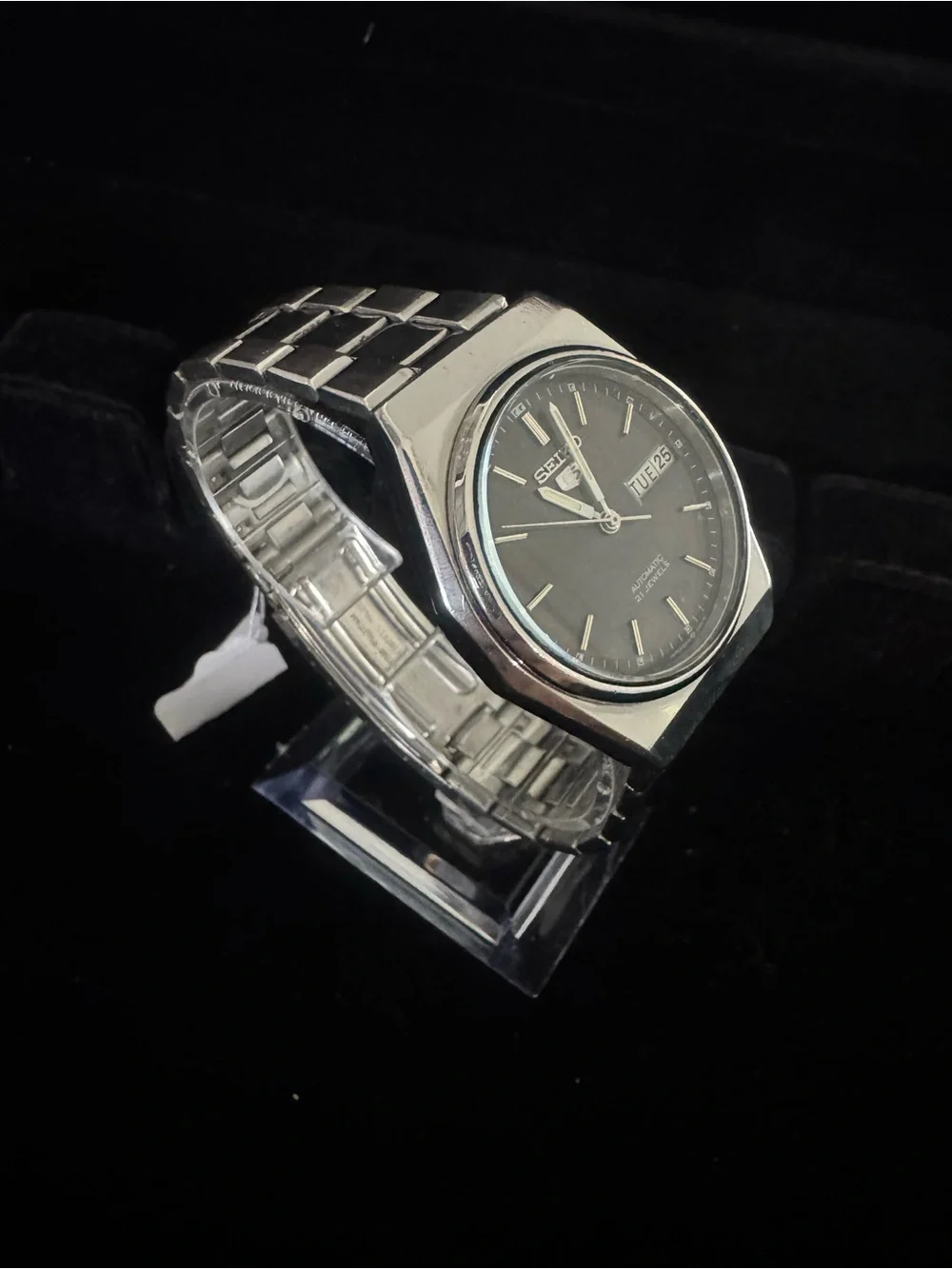 Seiko Black Dial Stainless Silver Bracelet Watch